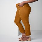 Comfort Waist Scalloped Ankle Jean image number null