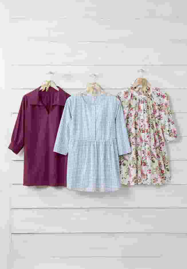 Three-Quarter Sleeve Popover Blouse image number 3