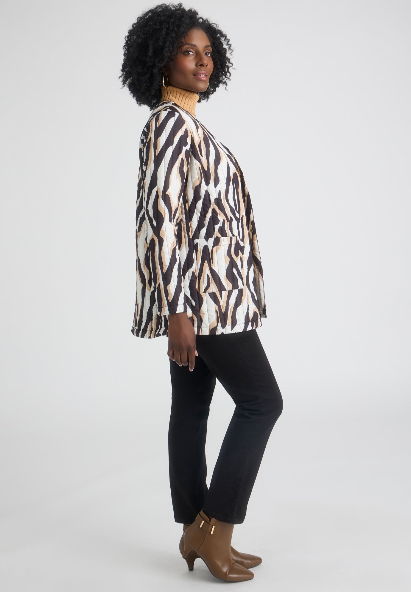 Collarless Quilted Jacket image number 2