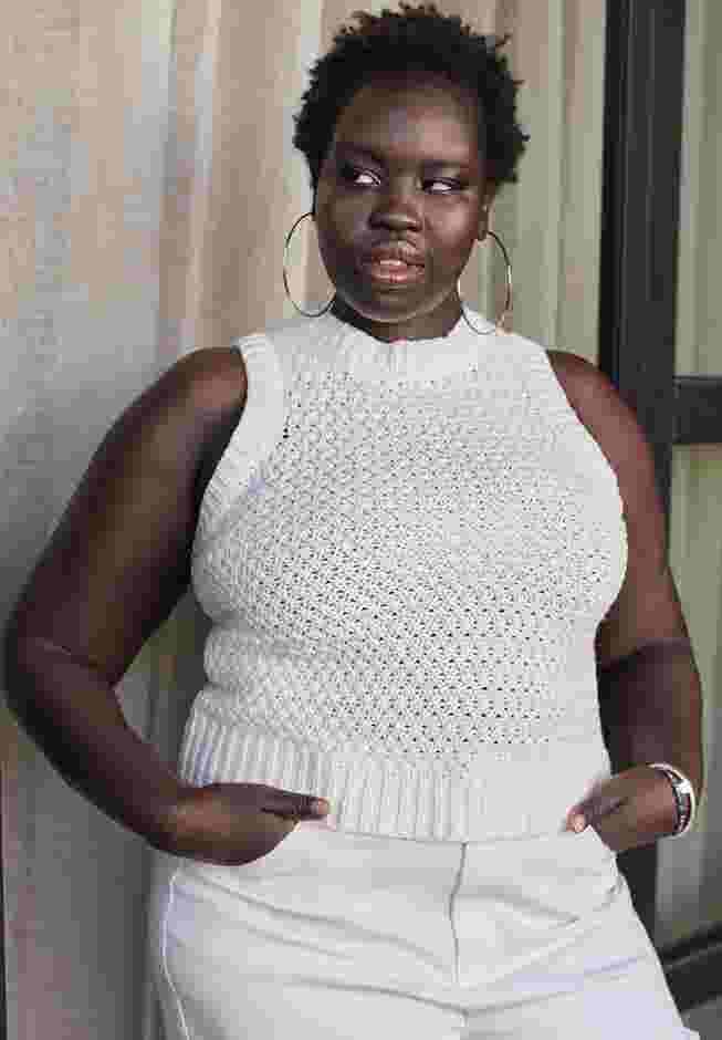 Cropped Knitted Tank image number 3
