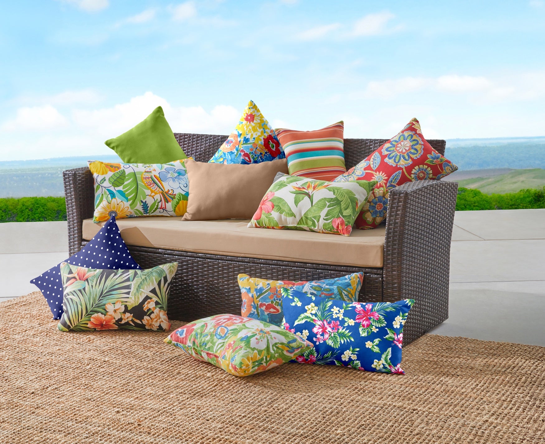 BH Outdoor Performance 20" x 13" Lumbar Pillow image number 2