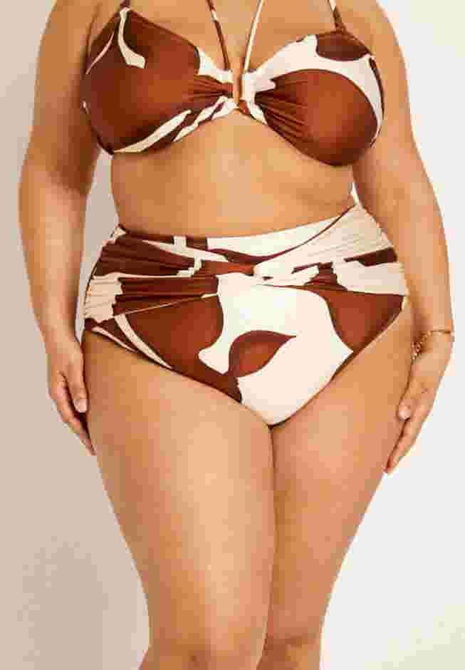 Gabi Fresh Swim x ELOQUII Super High Waisted Bikini Bottom with Twist Front image number 1