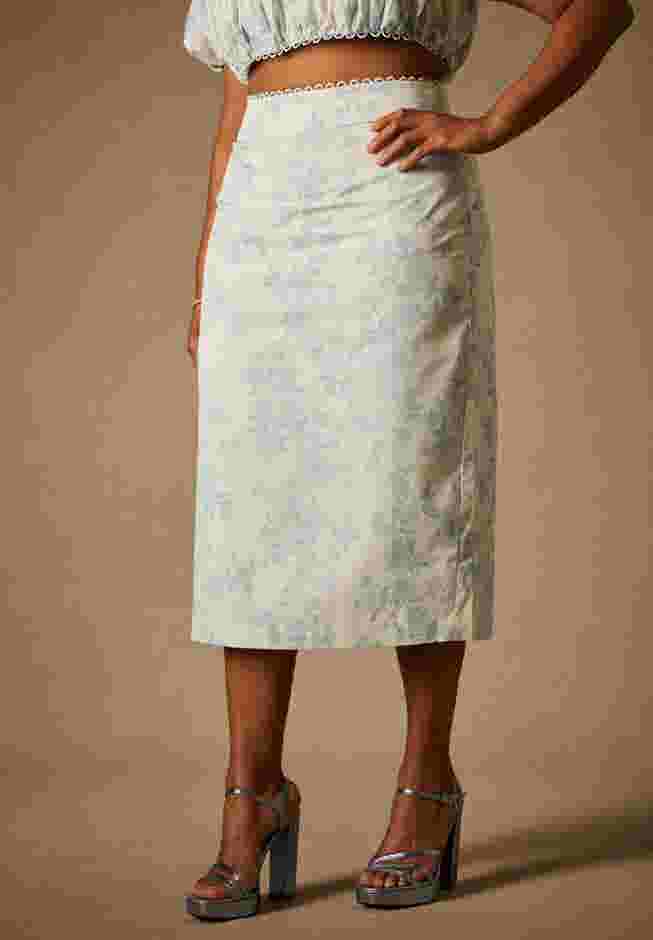 Bridal by ELOQUII Printed Pencil Skirt image number 1