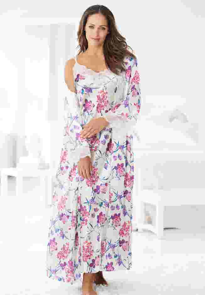 The Luxe Satin Long Peignoir Set image number 6
