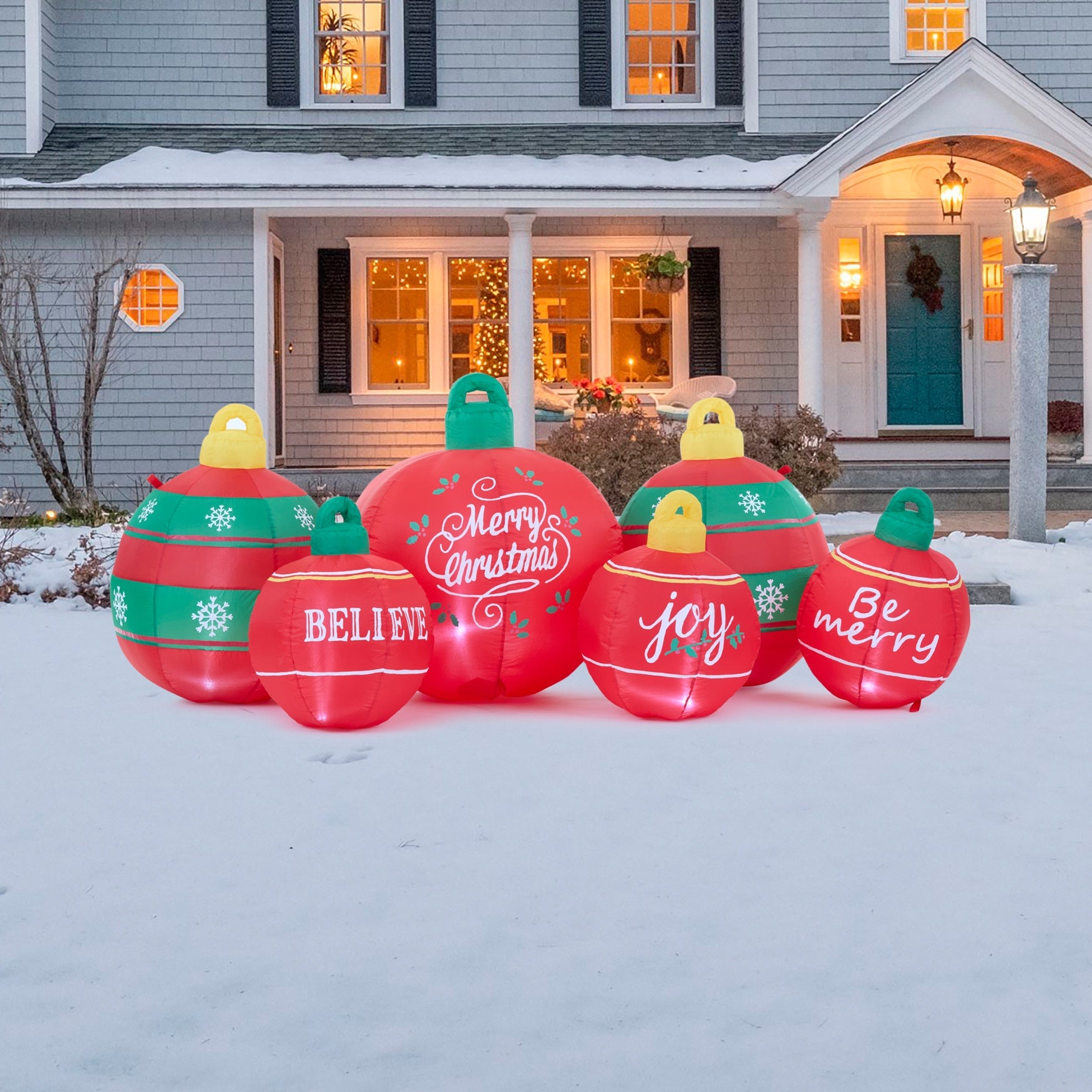 Christmas Gift Box/Ornaments image number 0
