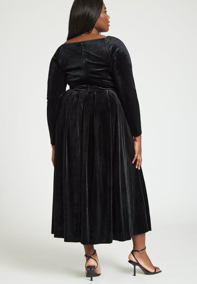 Velvet Sweetheart Neckline Dress image number null