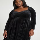 Velvet Sweetheart Neckline Dress image number null