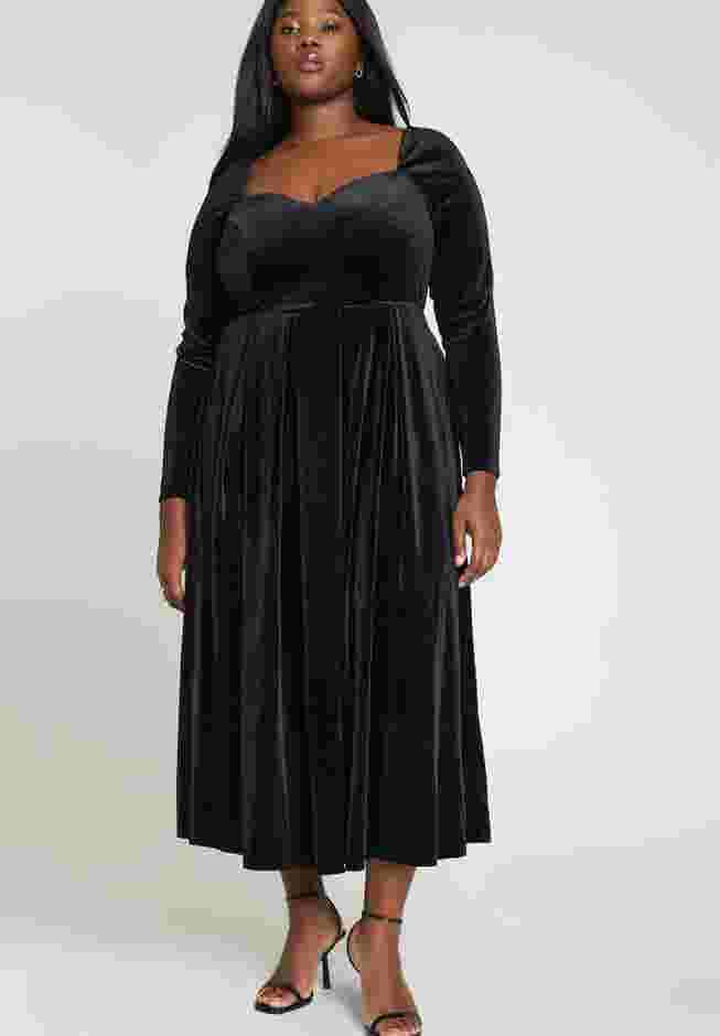 Velvet Sweetheart Neckline Dress image number 0