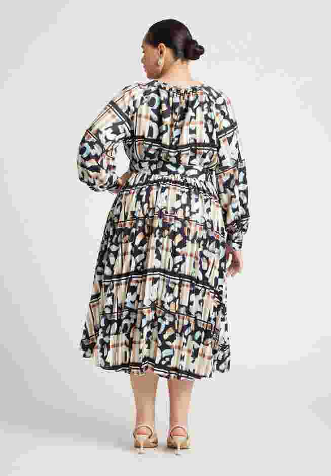 Front Keyhole Pleated Maxi Dress image number 1
