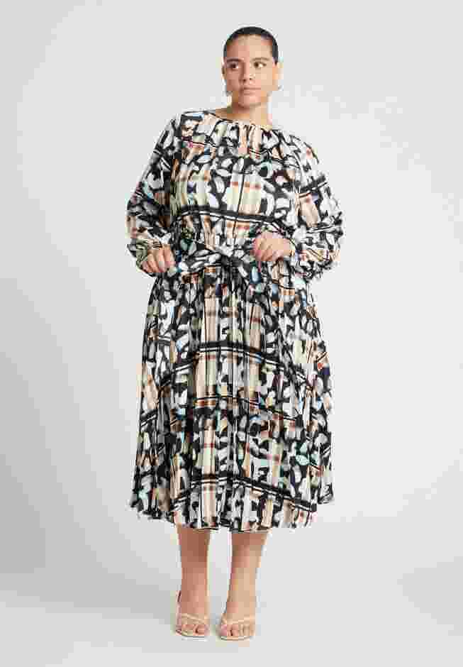Front Keyhole Pleated Maxi Dress image number 0