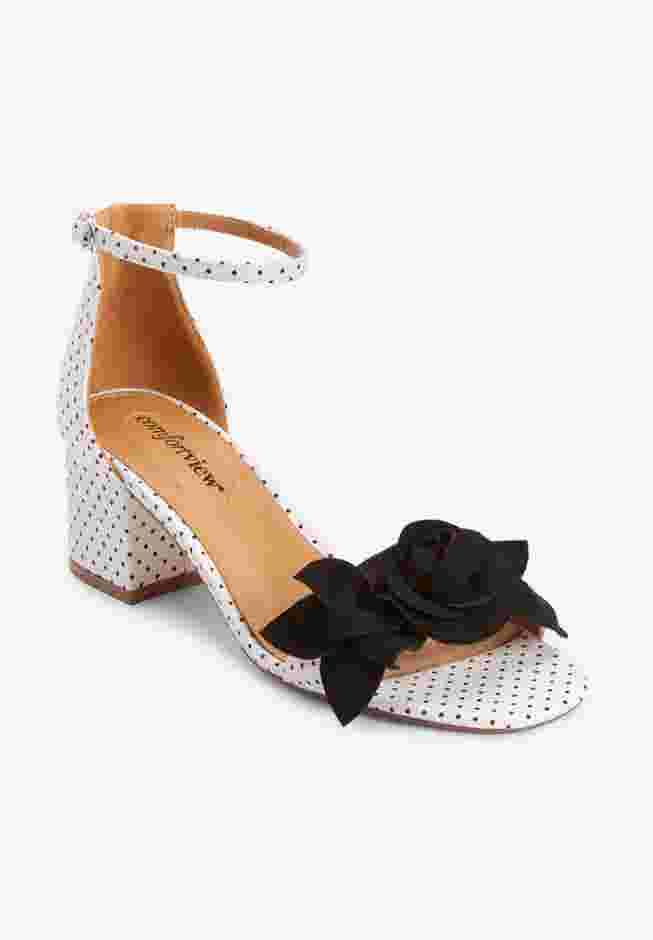 The Ona Sandal image number 0