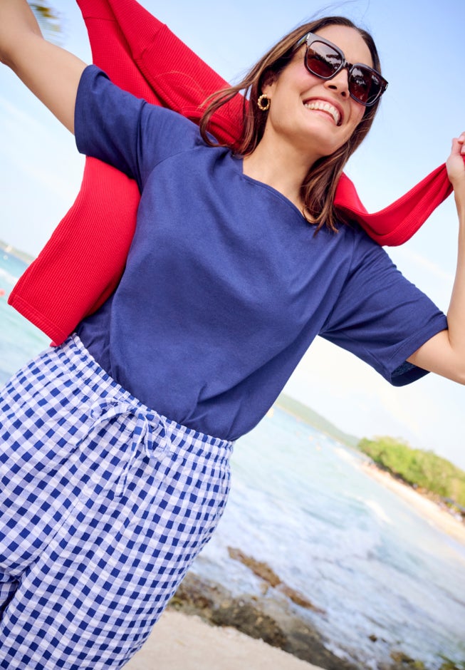 Perfect Elbow-Sleeve Square-Neck Tee image number 5