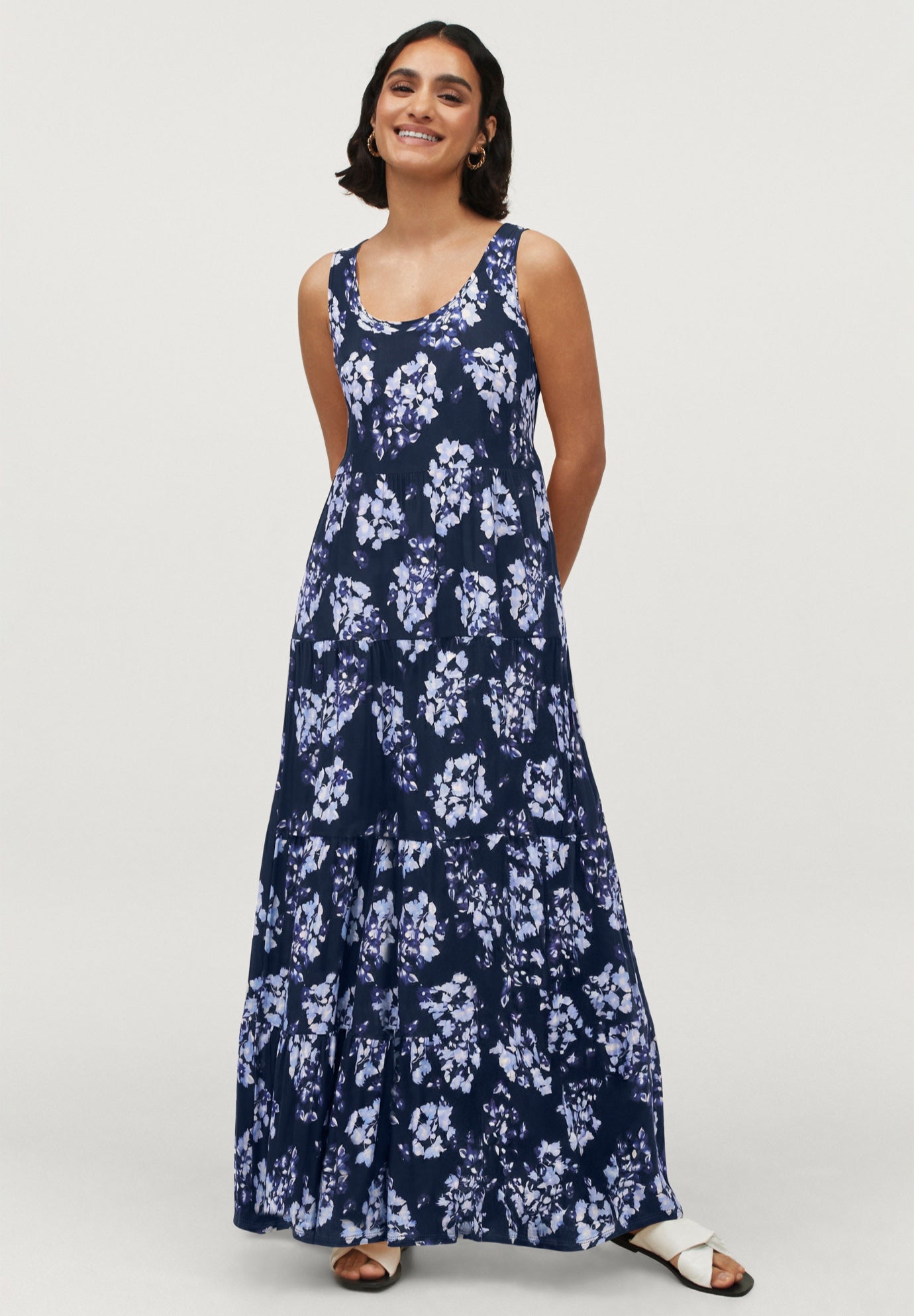 Stretch Jersey Knit A-Line Scoop Neck Sleeveless Tiered Maxi Dress image number 0