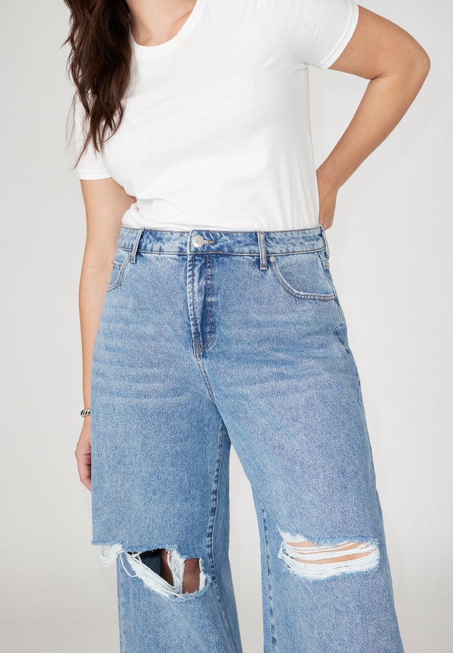The Yvette Rigid Wide Leg Jean image number 3
