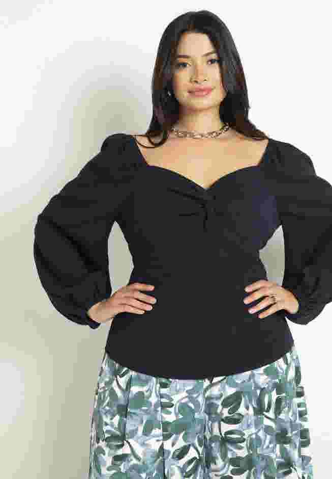Puff Sleeve Twist Blouse image number 2