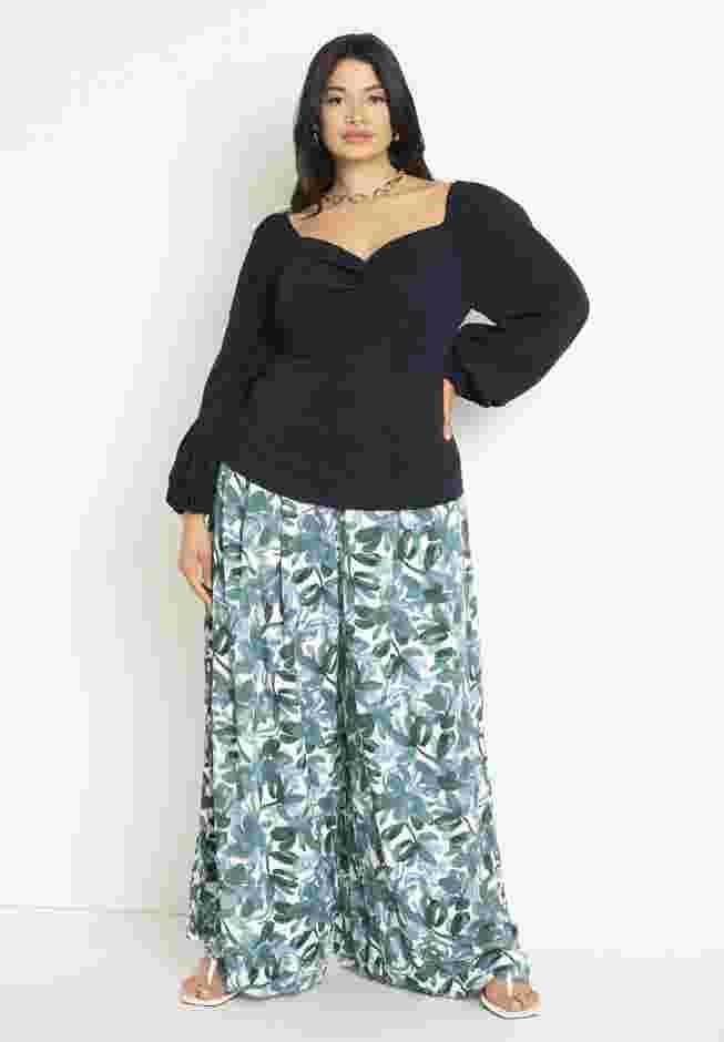 Puff Sleeve Twist Blouse image number 3