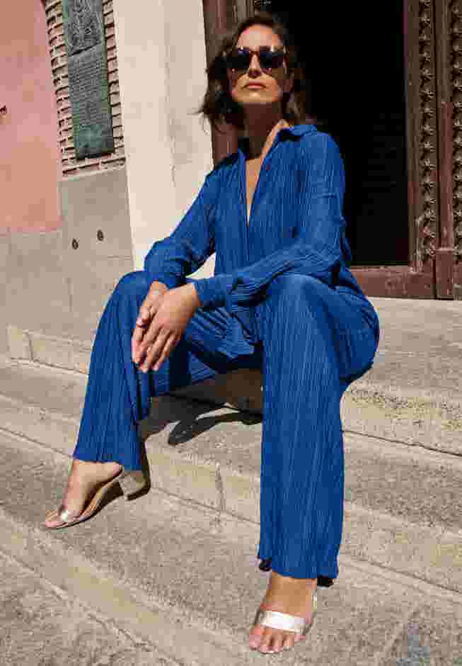 Plisse Button-Front Blouse image number 4
