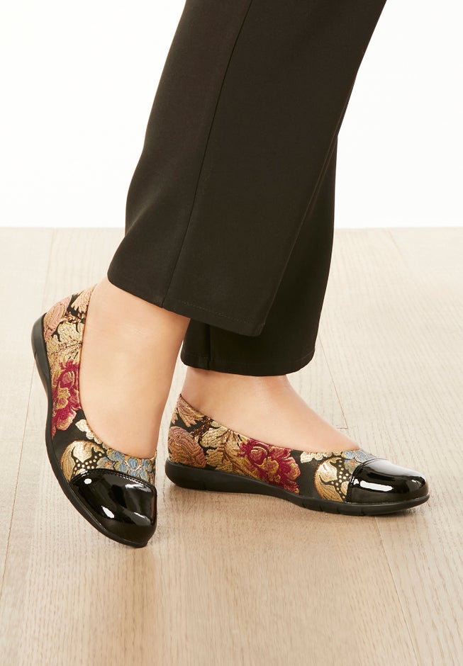 The Fay Slip On Flat image number null