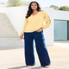 Lace Trim and Appliqu&eacute;d Tee image number null