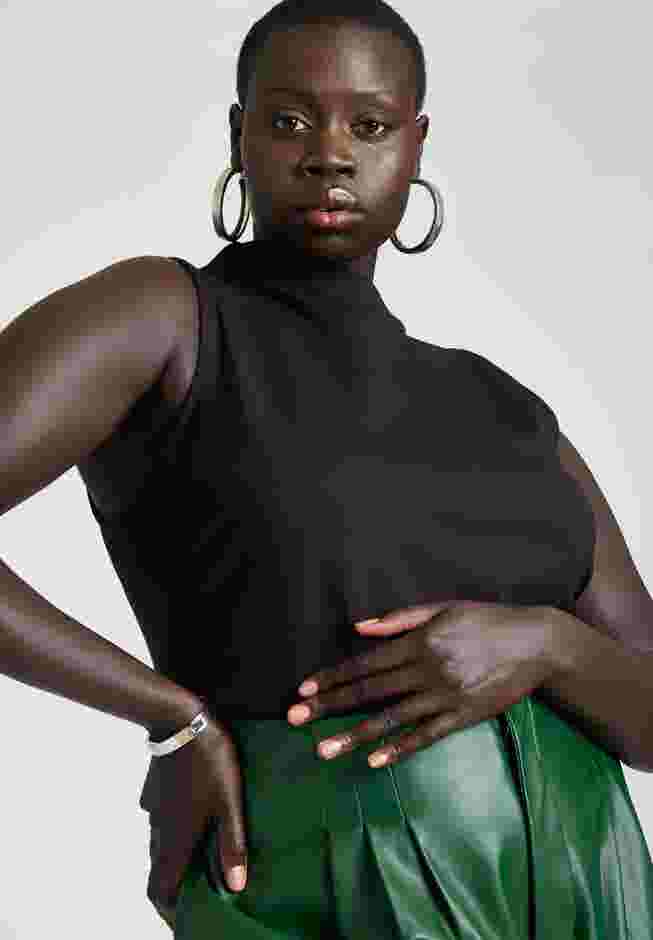 Asymmetric Neckline Top image number 2