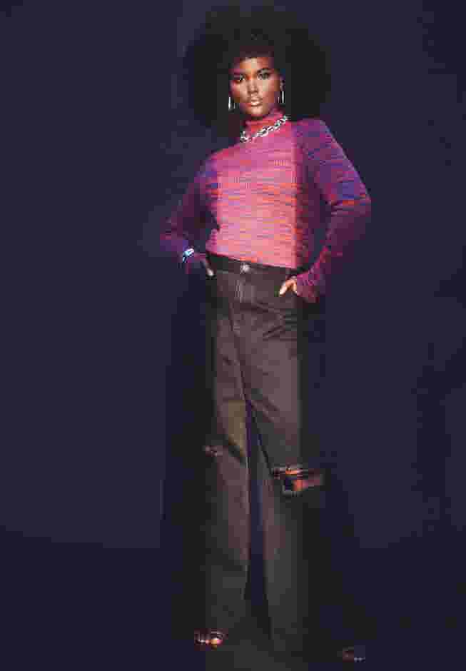 Wide Leg Distressed Jean image number 3