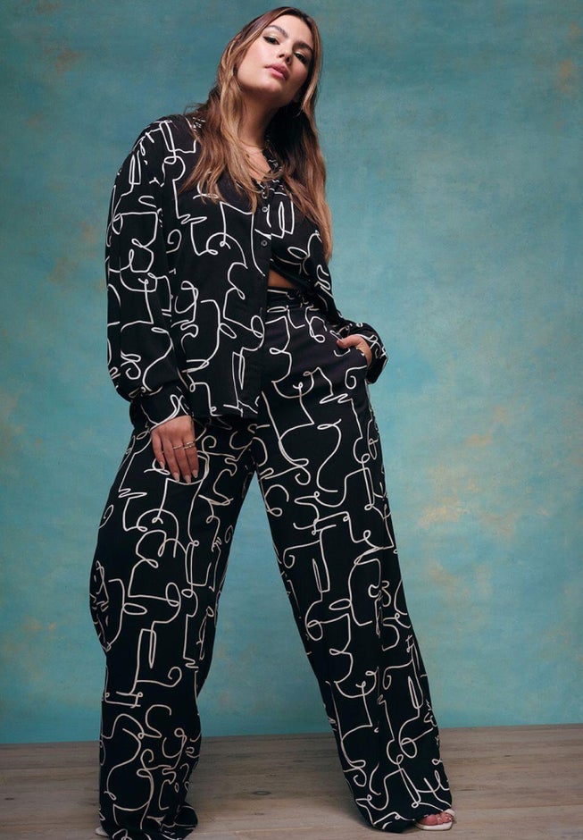 Printed Wide Leg Pant image number 4