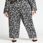 Relaxed Leg Trouser image number null