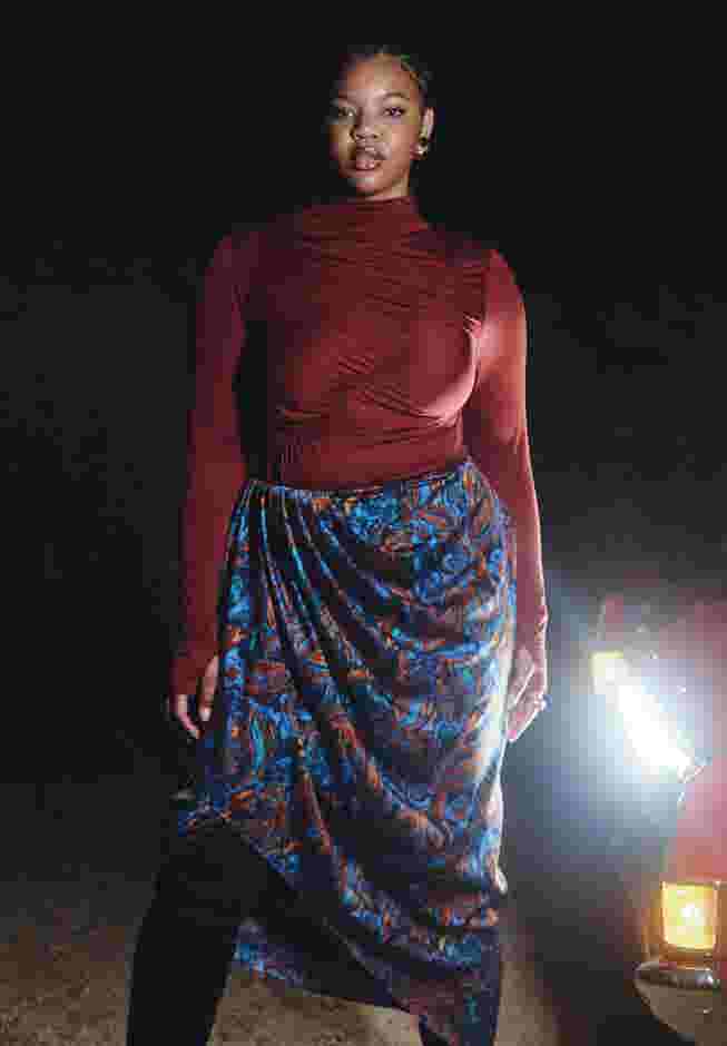 Barkwood x ELOQUII Printed Draped Skirt image number 6