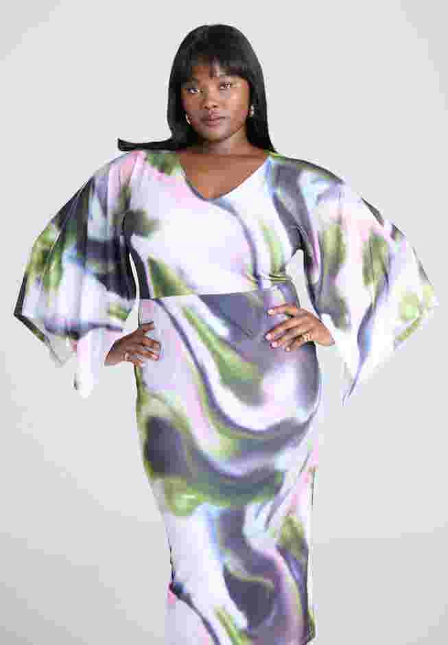 Printed Hankerchief Midi Dress image number 4