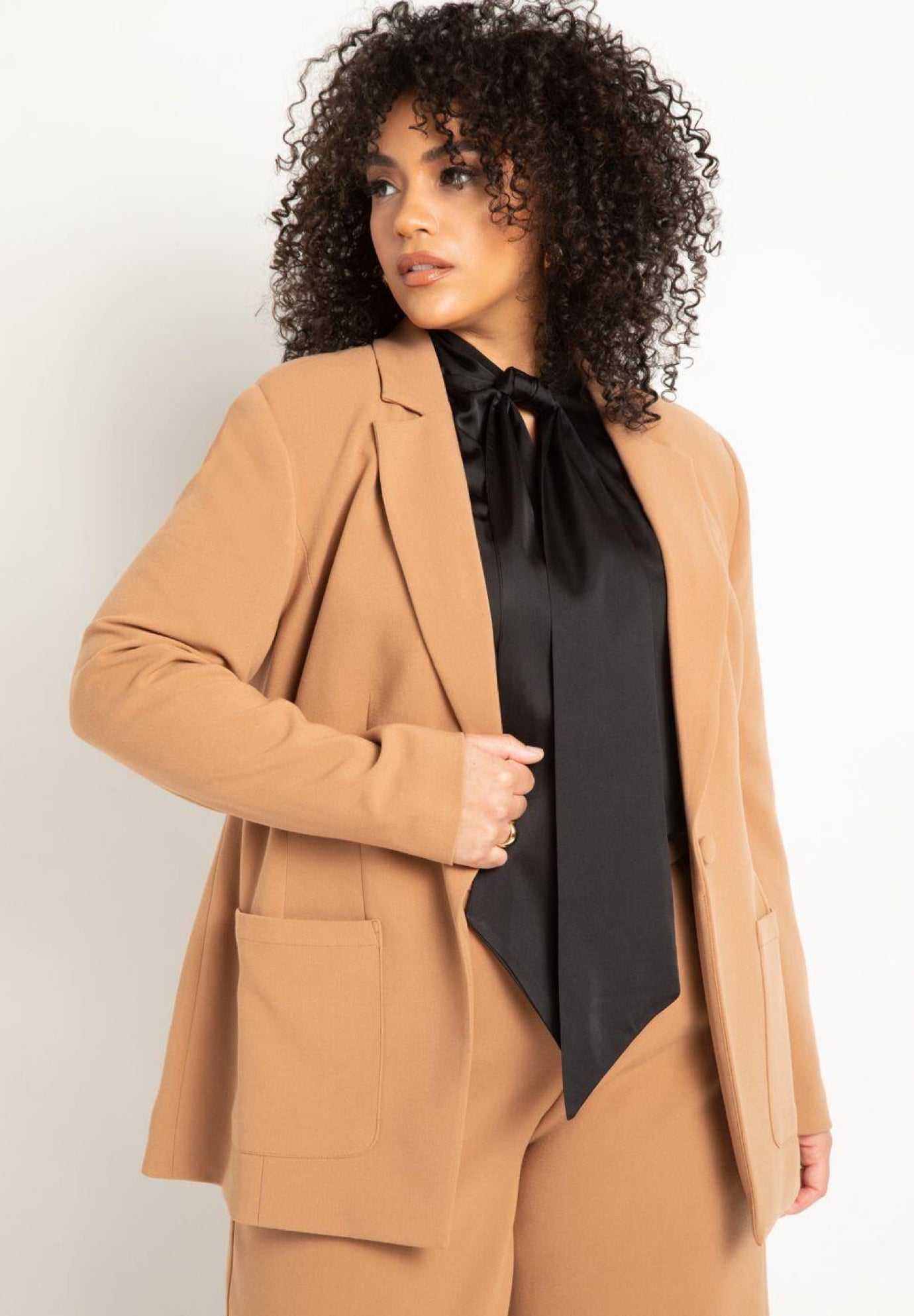 The 365 Suit Patch Pocket Blazer image number 0
