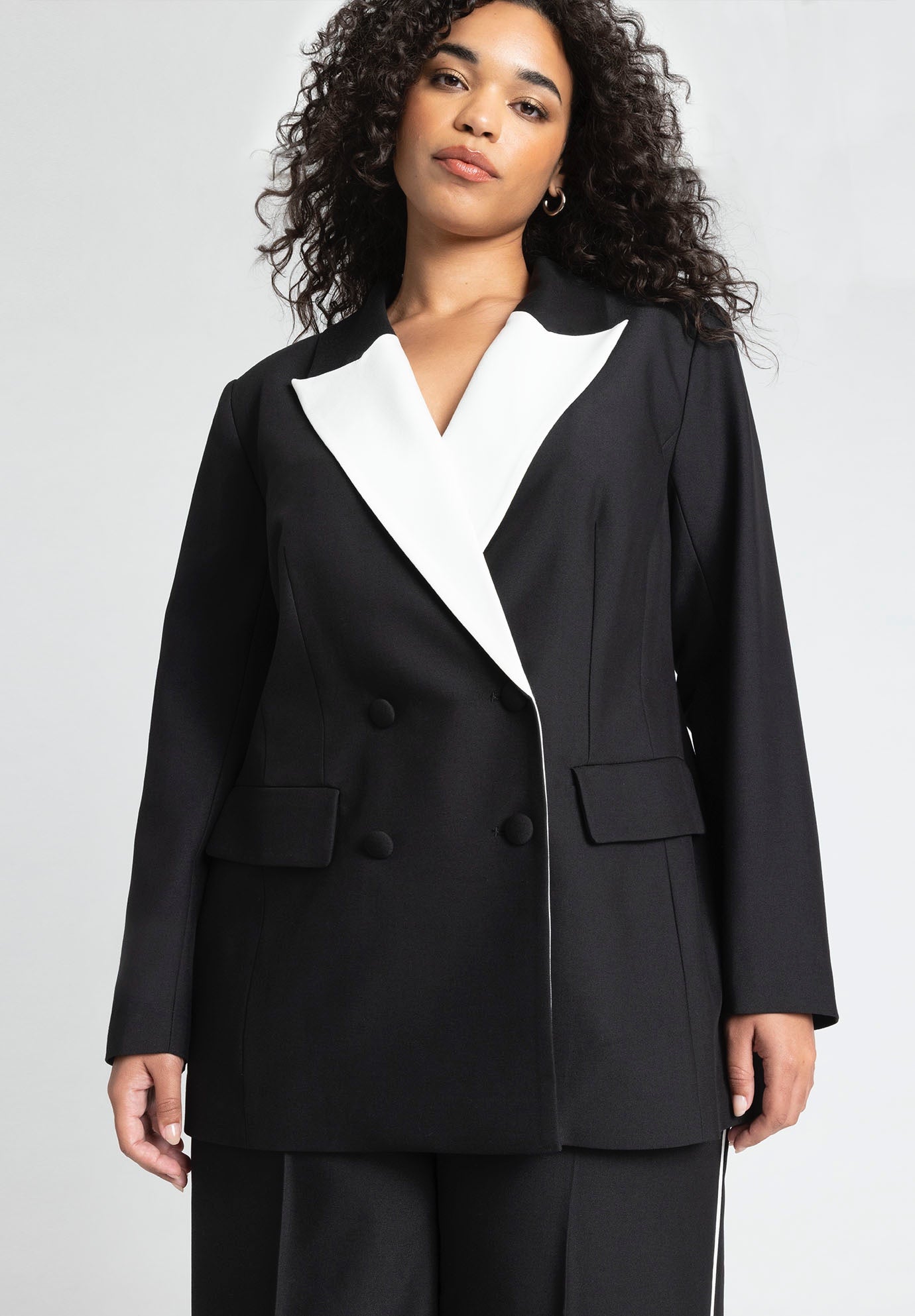 Cinched Blazer With Contrast Lapel image number 0