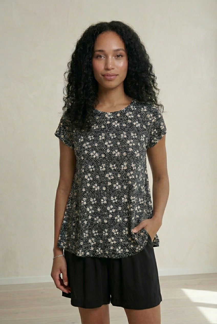 Relaxed Fit Elastic Waistband Stretch Jersey Shorts image number 0
