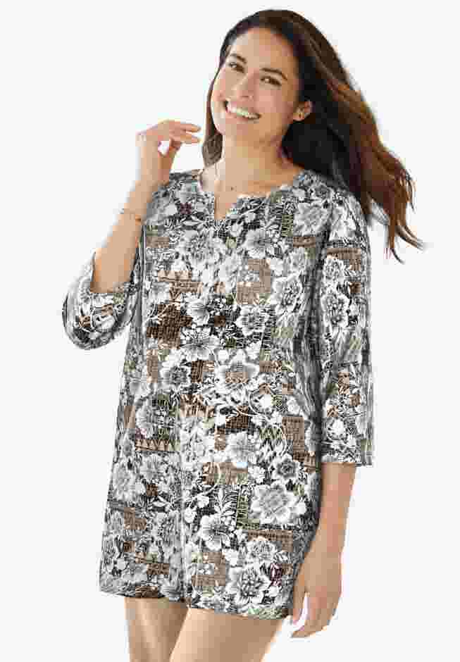 7-Day Three-Quarter Sleeve Notch-Neck Tunic image number 0