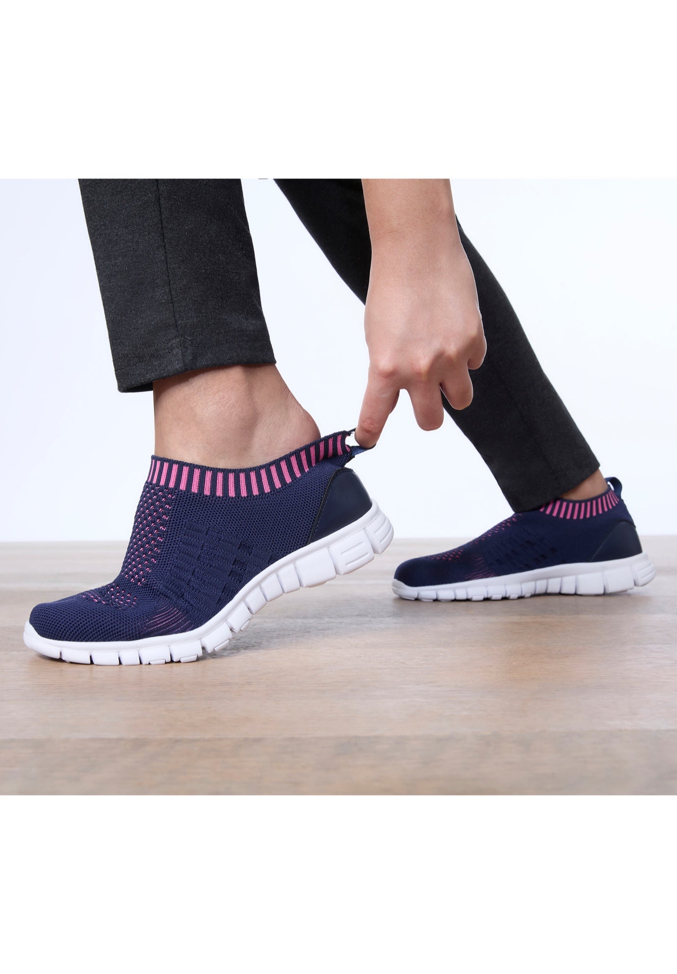 CV Sport Bellamy Slip On Sneaker image number 13