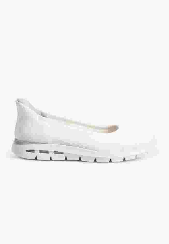 The Noemi SOEASY™ Slip On Sneaker image number 3