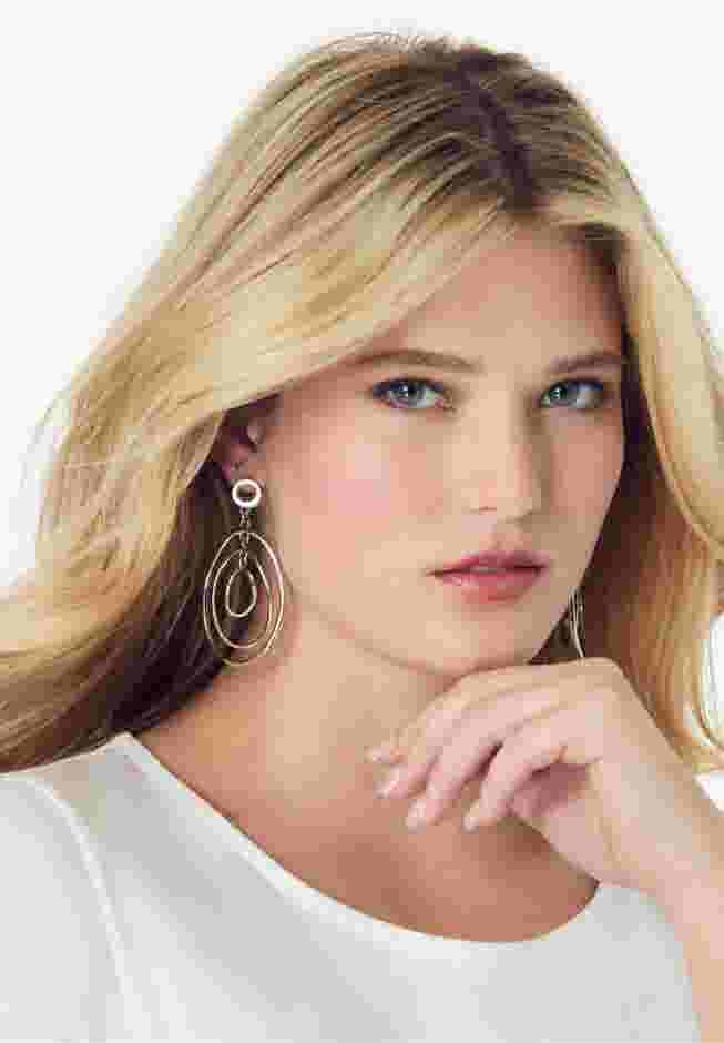 Oval Drop Earrings image number 3