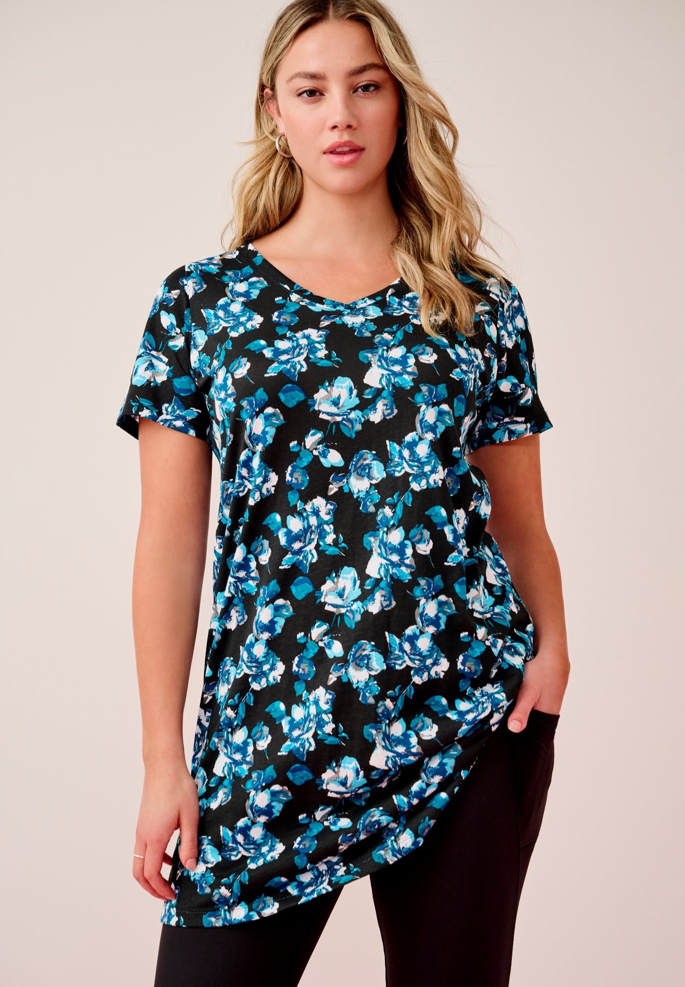 Plus Size Cotton Short Sleeve V-Neck Ultimate Tunic image number 9