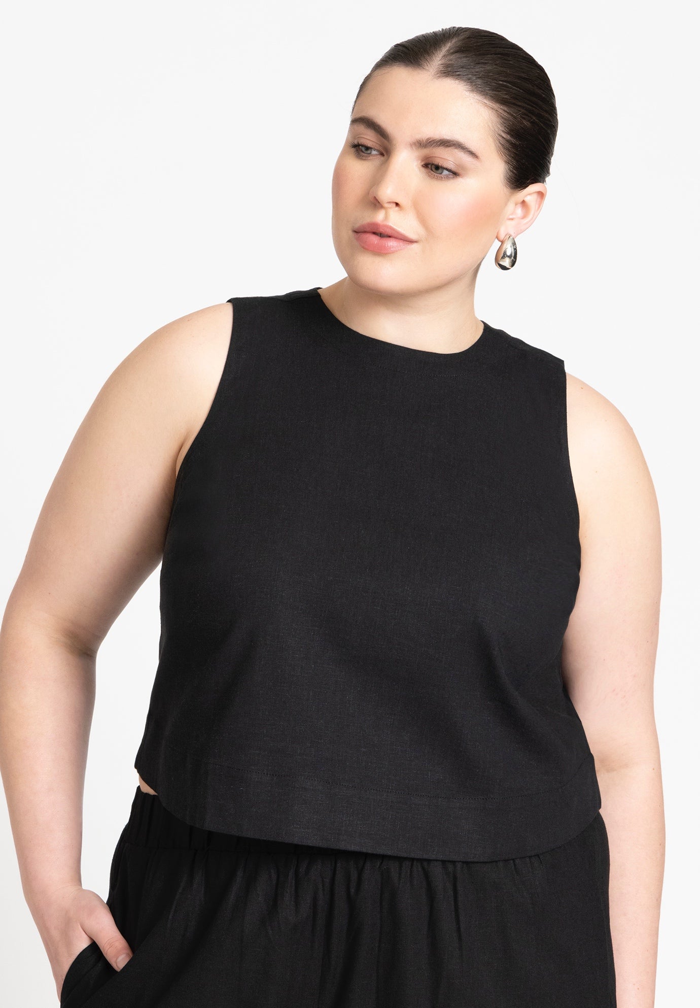 Linen-Blend Boxy Scoop Neck Crop Tank image number 0