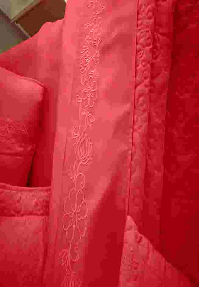 Anna Bedspread image number 11
