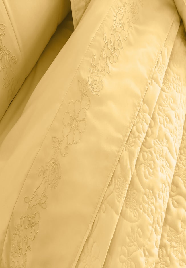 Anna Bedspread image number 2