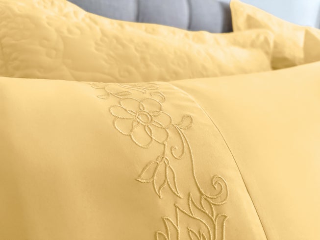 Anna Bedspread image number 5