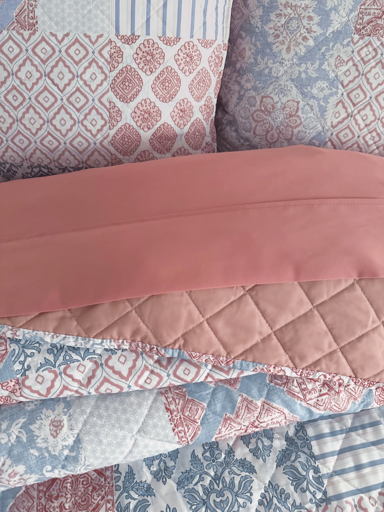 Geo Patchwork Quilt Set image number 4