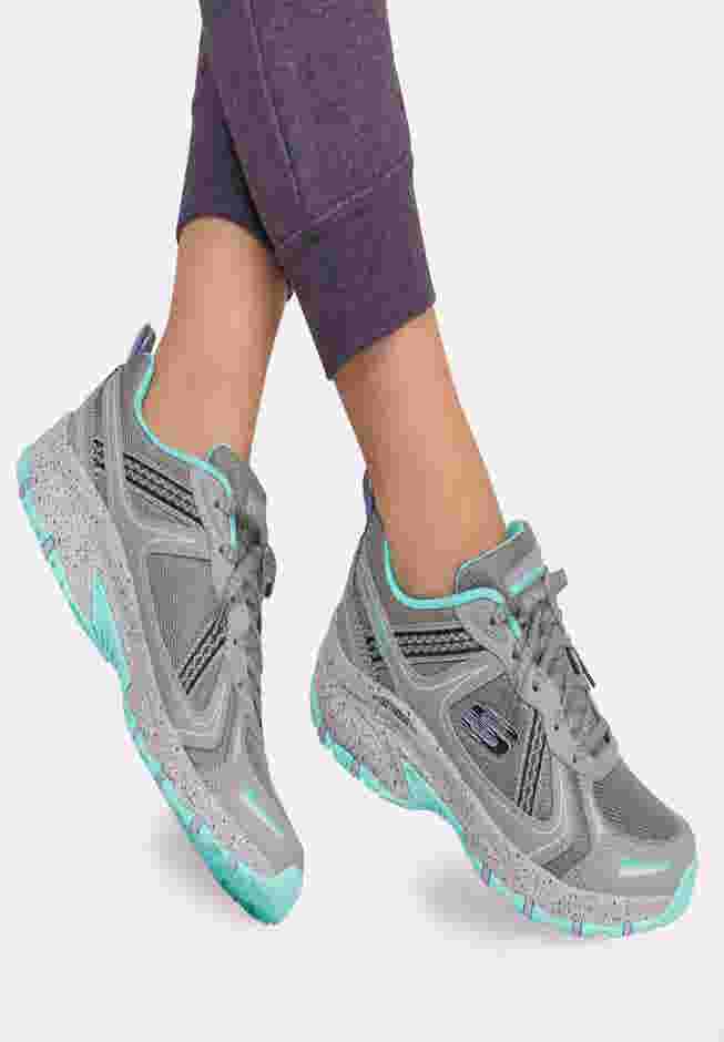 The Hillcrest Walking Trail Sneaker image number 6