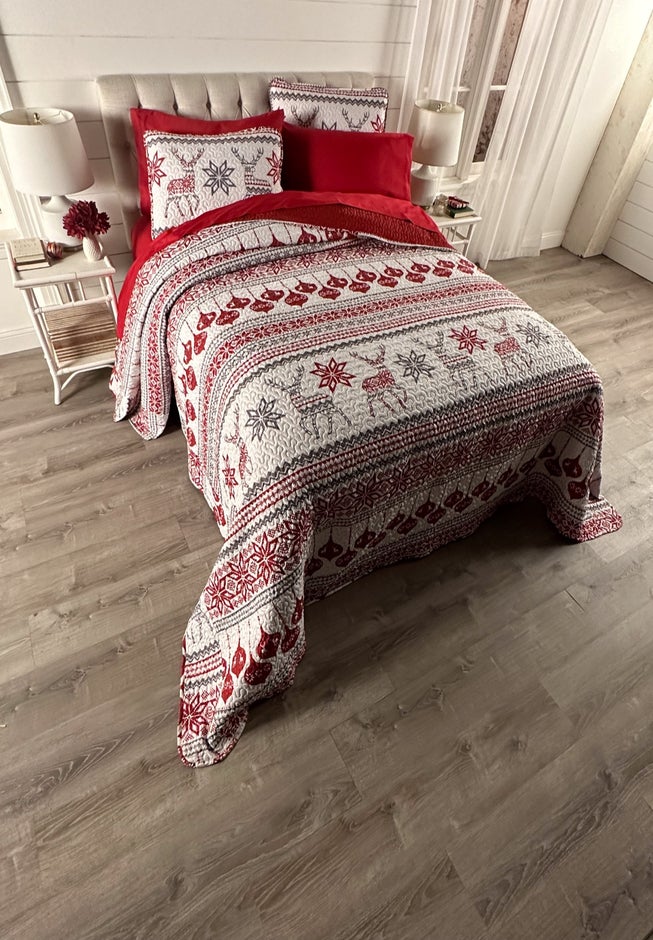 3-Pc. Microfleece Christmas Bedspread Set image number 4