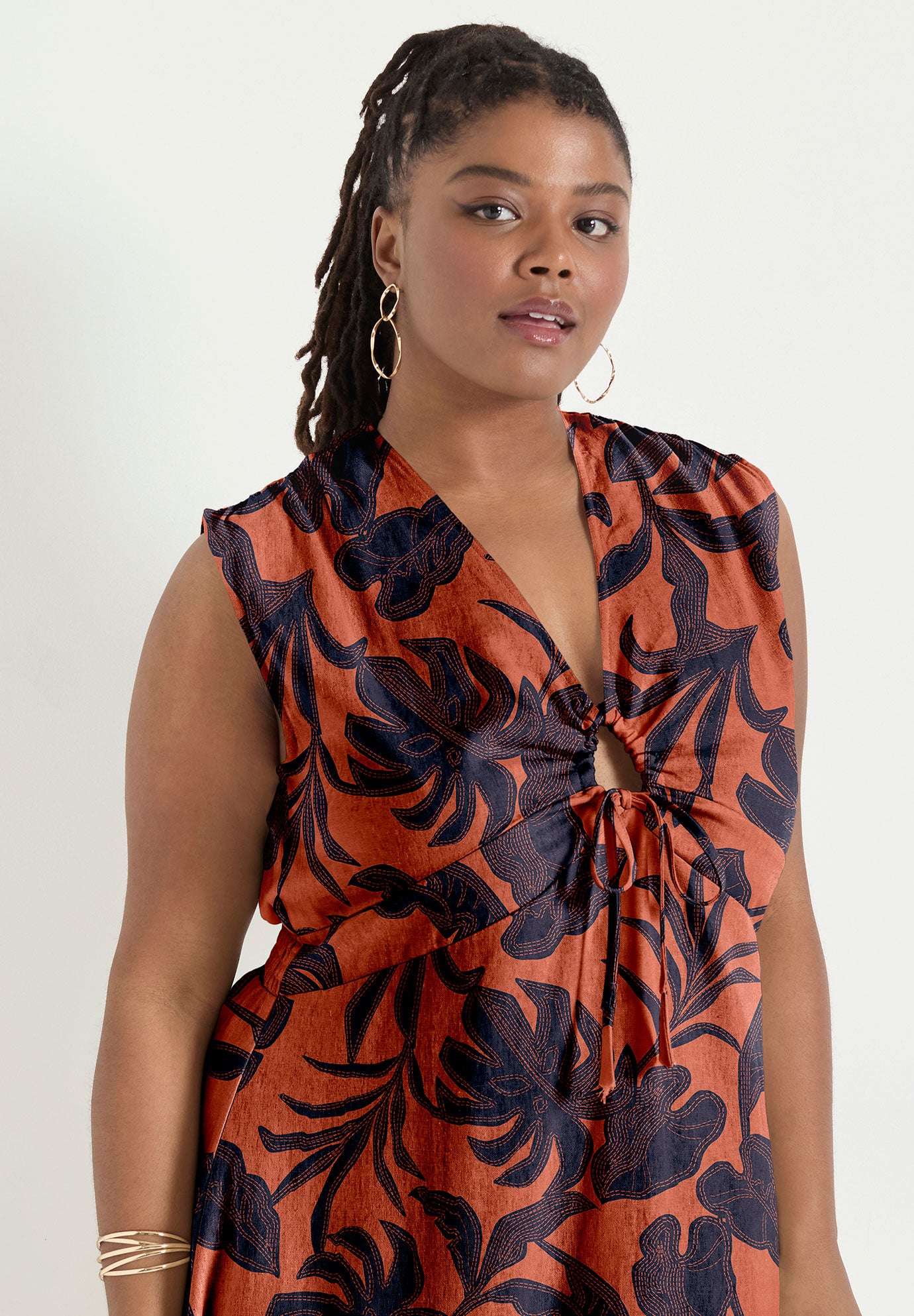 Empire Waist Midi Dress image number 3