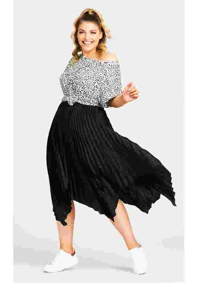 Pleated Plain Skirt image number 3