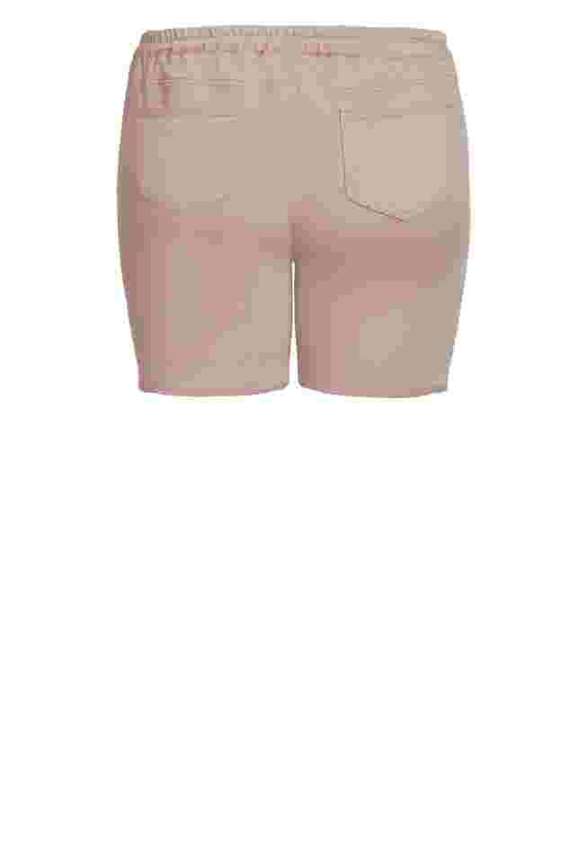Mavis Short image number 8