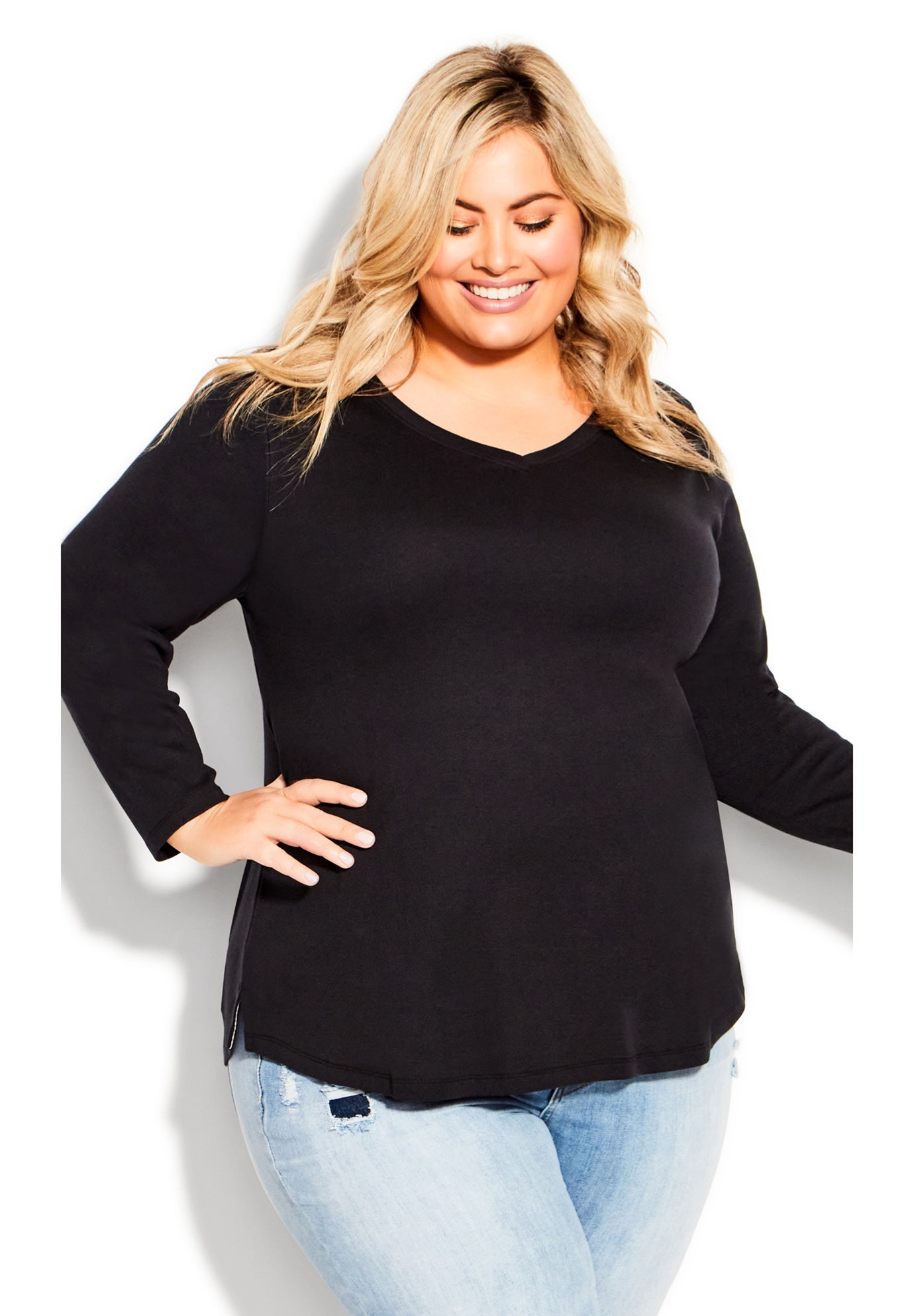 V-Neck Essential Long Sleeve Tee image number 3