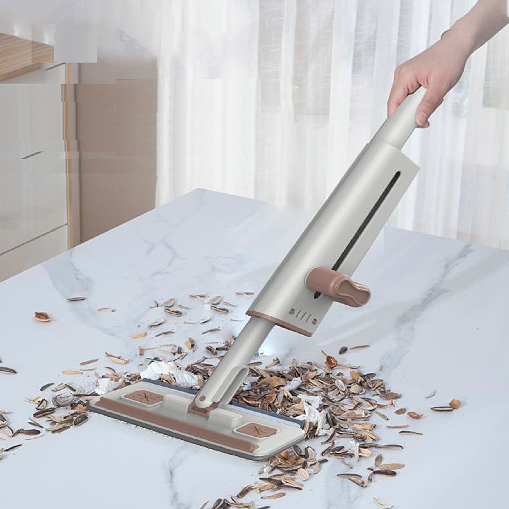 Insta Wipe Bucketless Mop image number 4