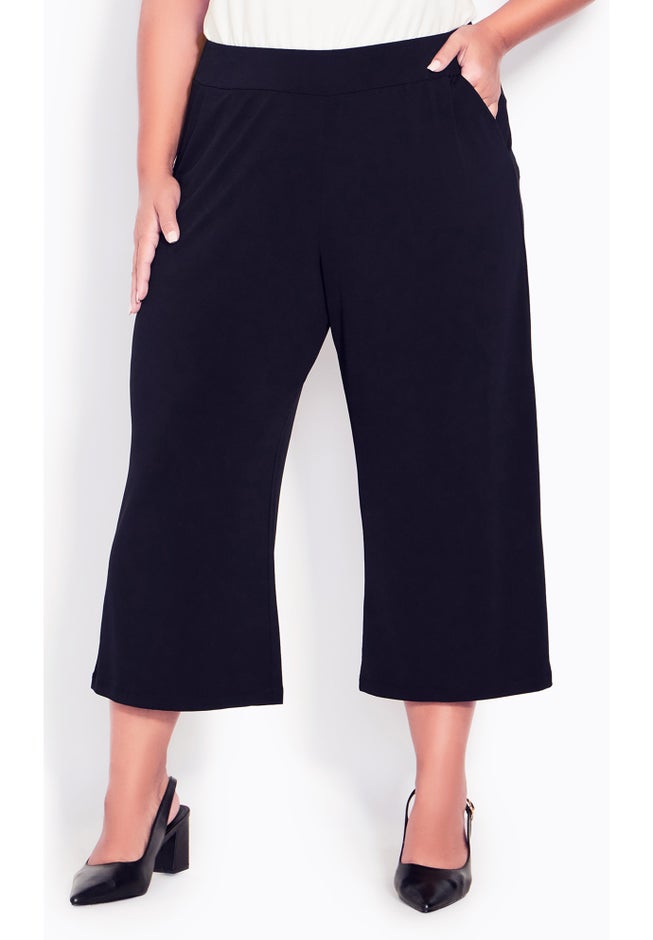 Sutton Pant image number null